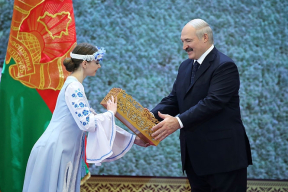 Под маркой национальной идеи Лукашенко ищет красивую упаковку для диктатуры
