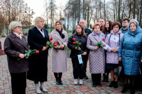 Как на митинге к 7 ноября в Заславле рассказывали, какого «дедушку нельзя обманывать»