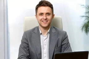 Конвейер репрессий. Менеджера IT-компании осудили за протесты. «Политическим» предлагают перейти с «домашней химии» на исправительные работы. Запретили еще 16 книг